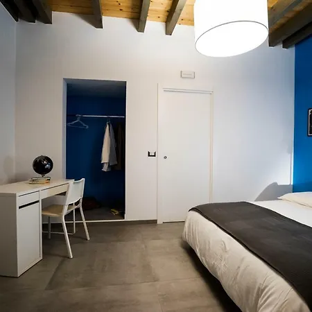 La Casa Di Raffaele Pensión 3*